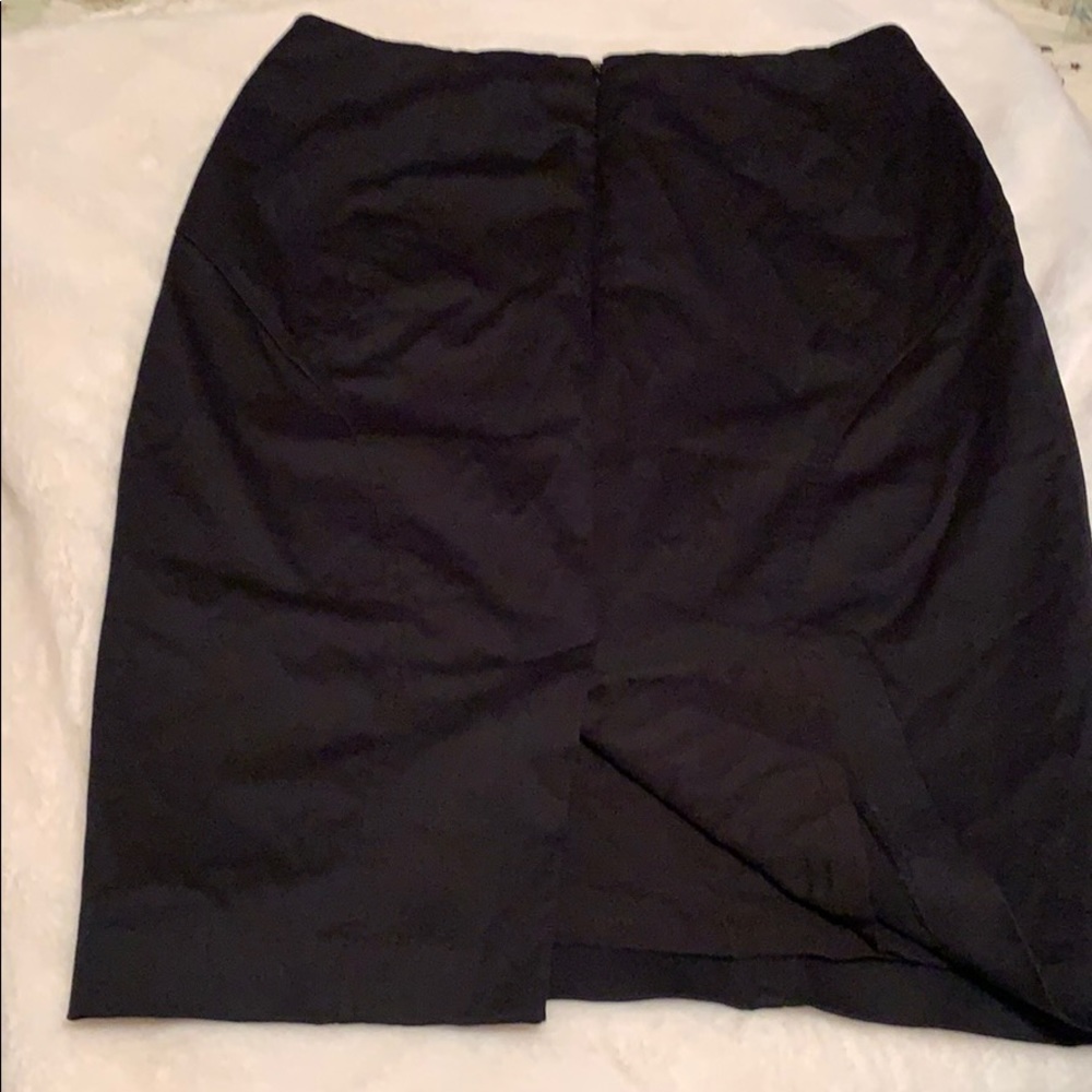 Skirt - Picture 3 of 4